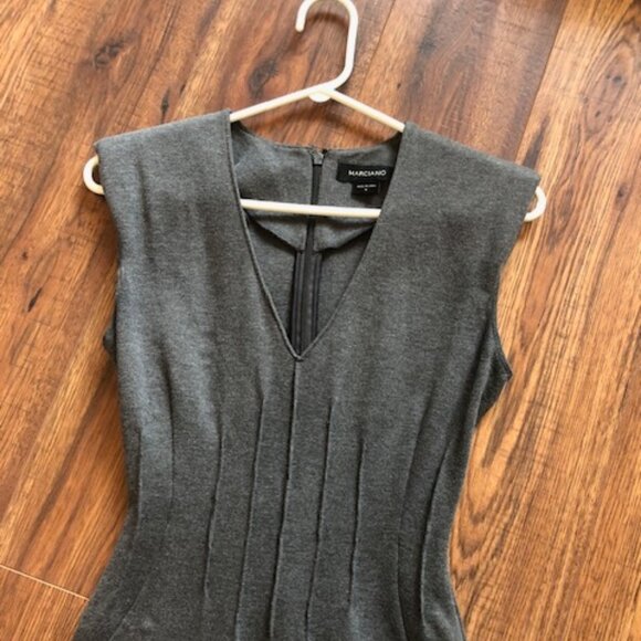 Charcoal grey knit midi dress - Picture 5 of 9